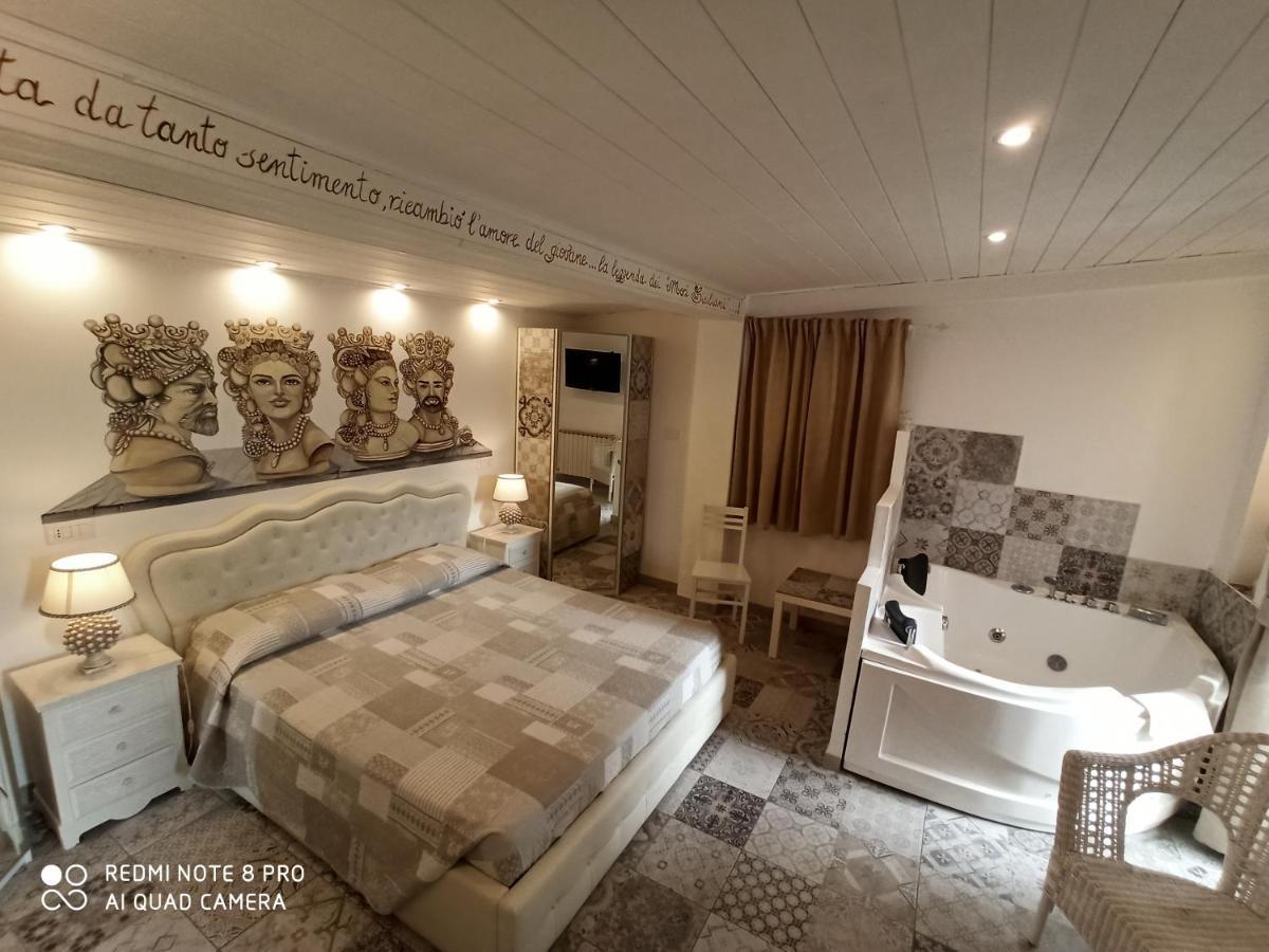 B&B Triskèles Giardini Naxos Eksteriør bilde